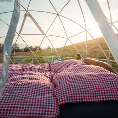 Luxury tent Bubble-suite Mit Blick Auf Die Alpenkette Fahrni
