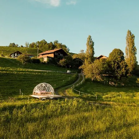 Bubble-suite Mit Blick Auf Die Alpenkette Luxury tent